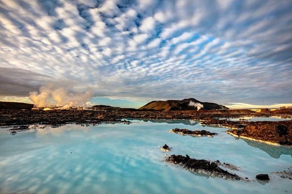 Canva-Blue-Lagoon-Iceland-1